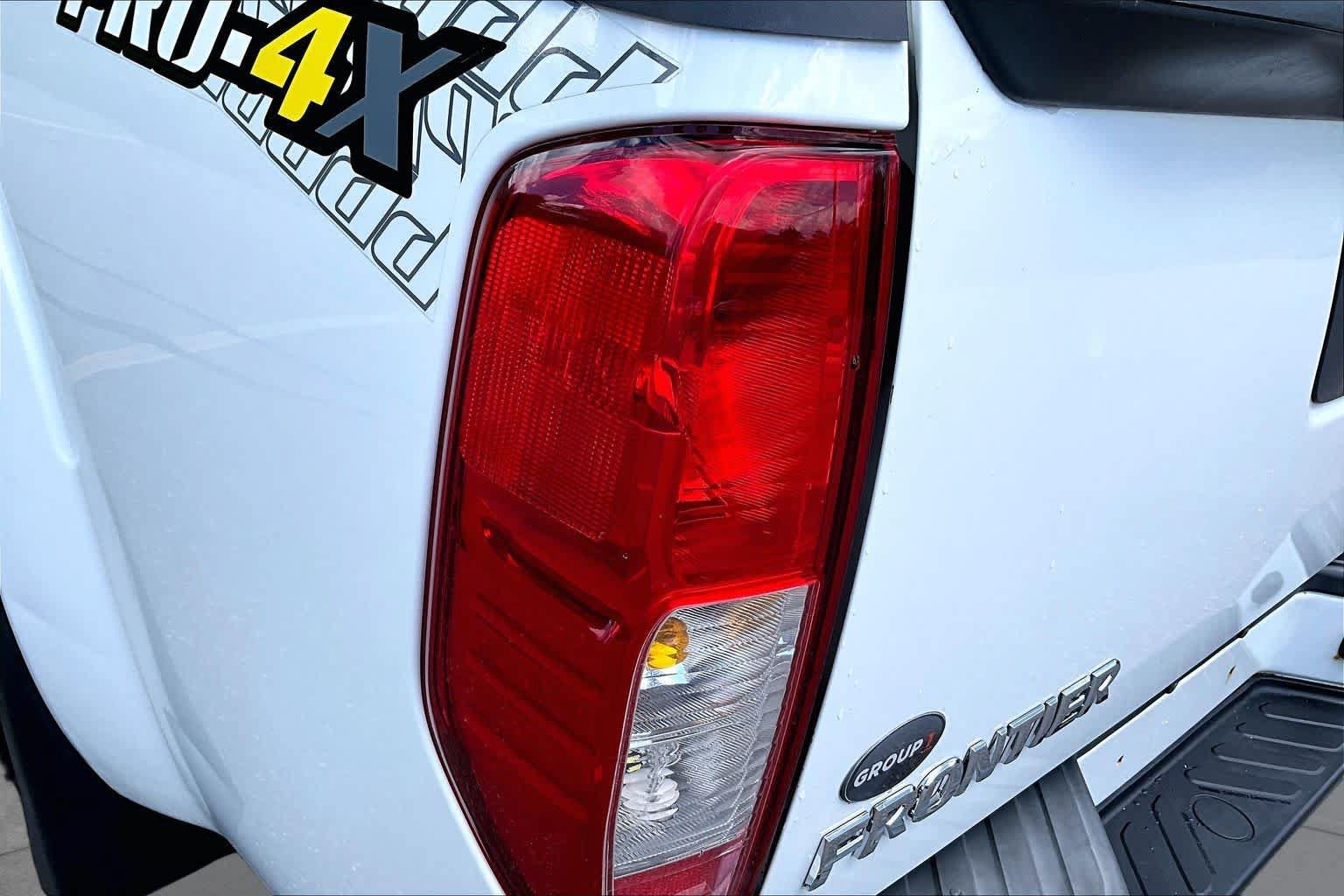 Used 2016 Nissan Frontier PRO-4X w/ Pro-4x Luxury Package AWD/4WD image 28