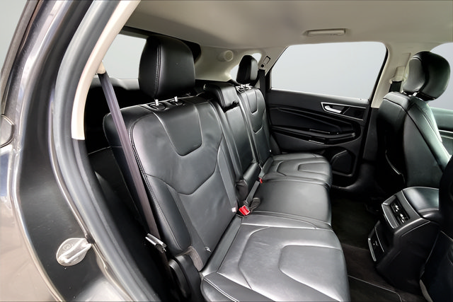 Used 2016 Ford Edge Titanium AWD/4WD image 20