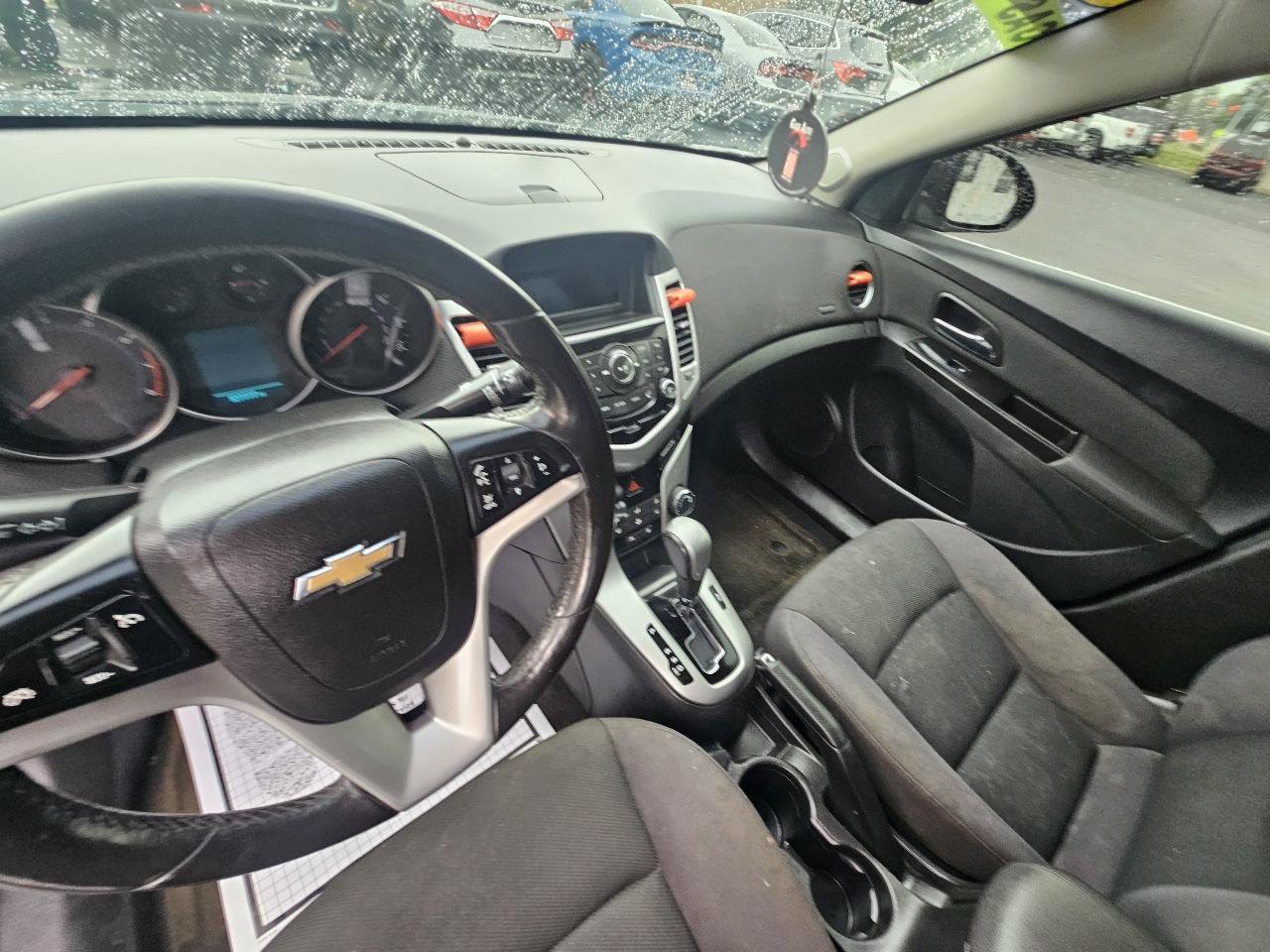 Used 2014 Chevrolet Cruze LT FWD image 20