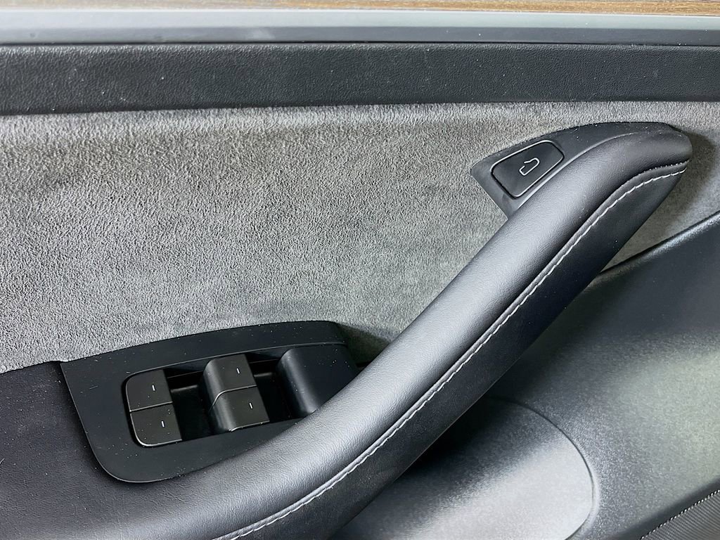 Used 2023 Tesla Model 3 Standard Range RWD image 23