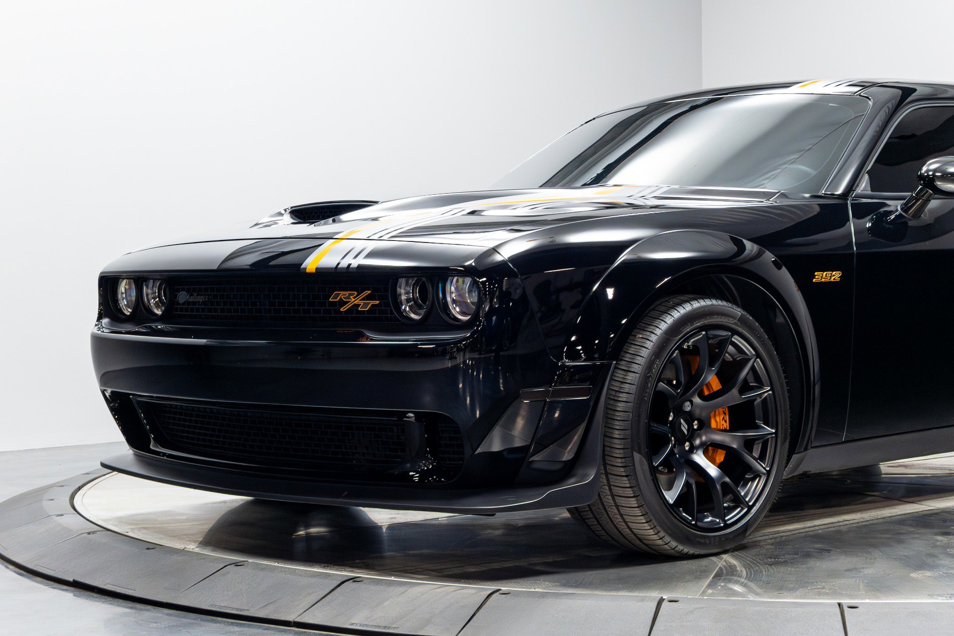 Used 2022 Dodge Challenger R/T Scat Pack RWD image 4