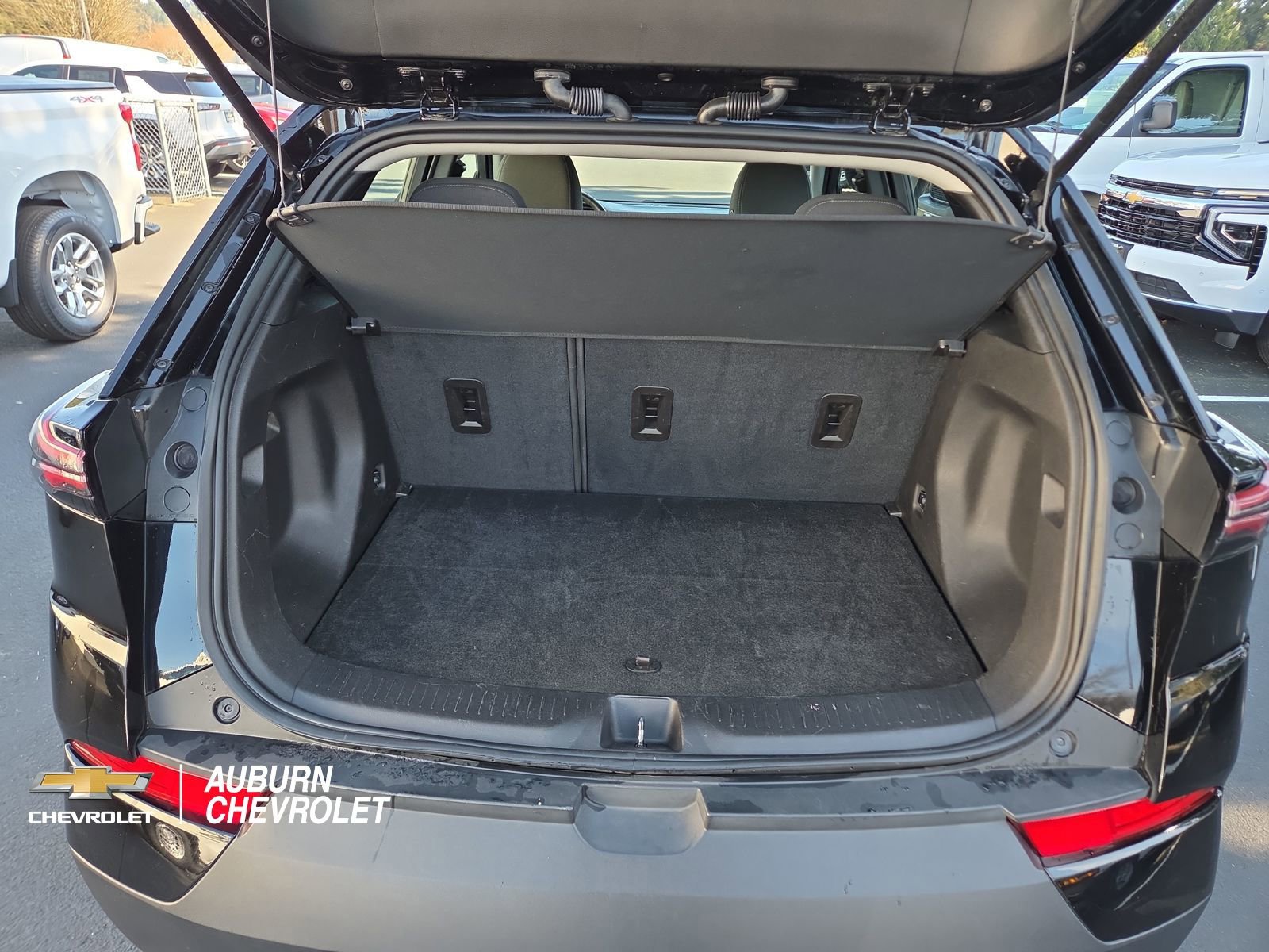 Used 2023 Chevrolet Bolt EUV LT image 18