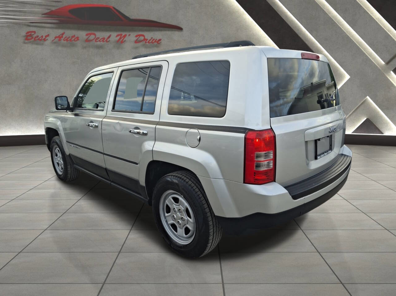 Used 2012 Jeep Patriot Sport w/ PWR Value Group FWD image 4
