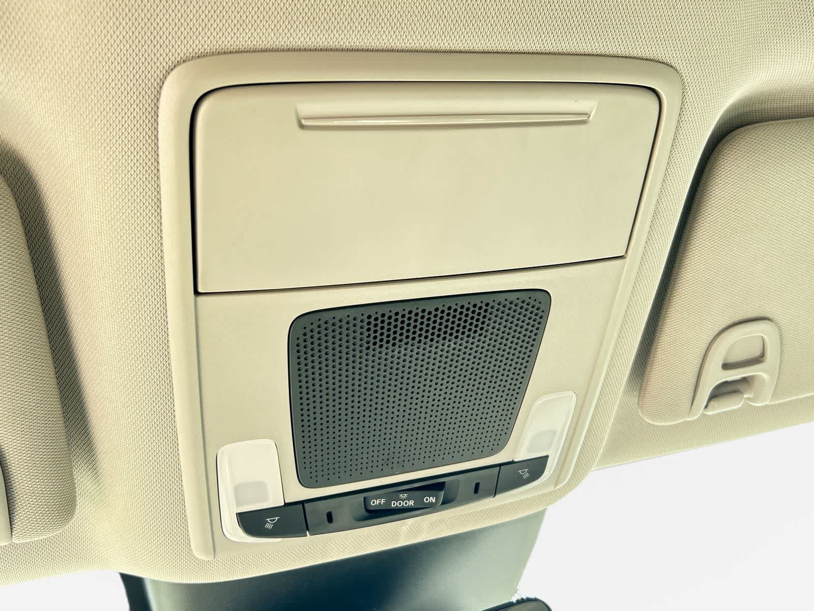 Used 2025 Honda Pilot EX-L image 17