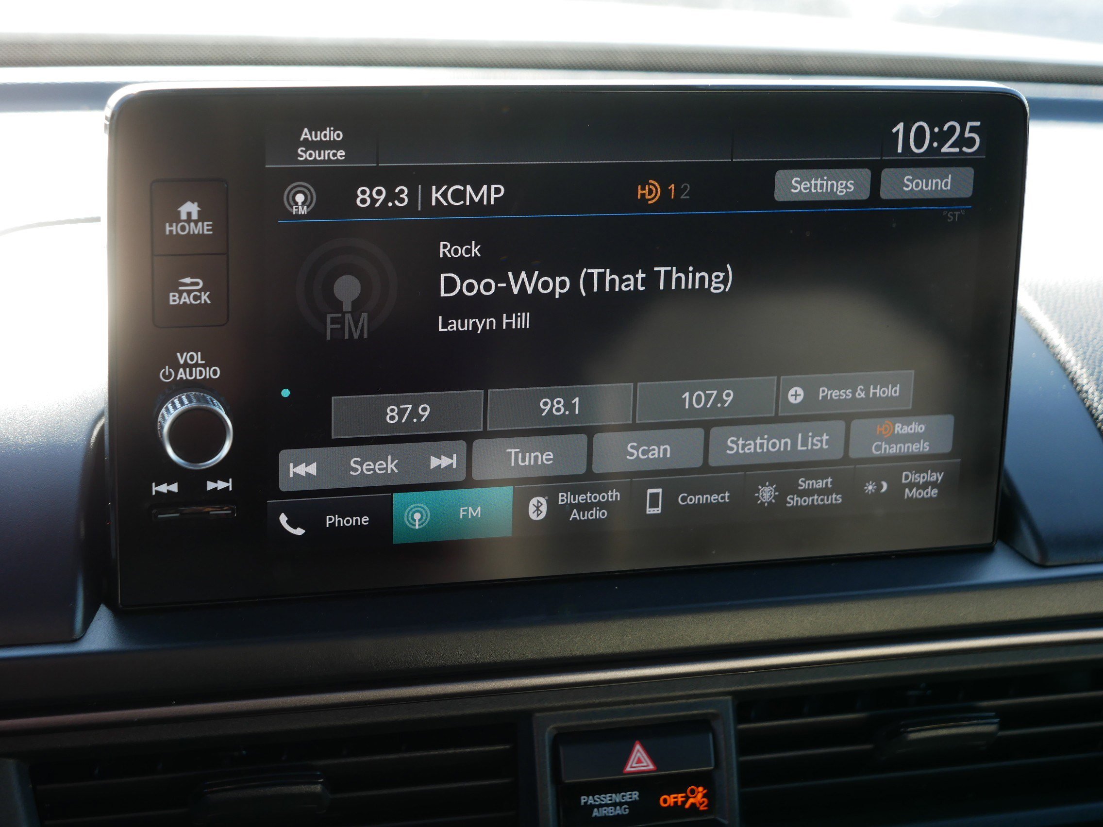 Used 2023 Honda Pilot TrailSport image 22