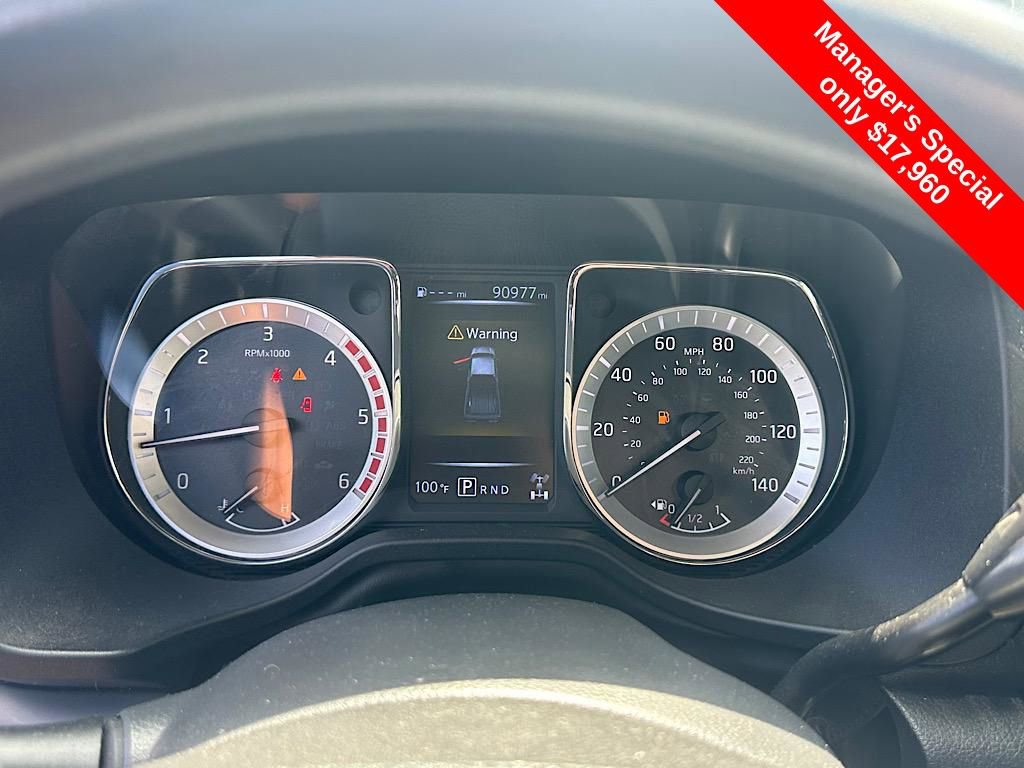 Used 2017 Nissan Titan S image 20