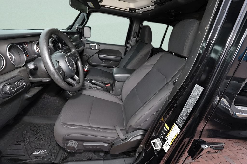 Used 2022 Jeep Gladiator Sport AWD/4WD image 16