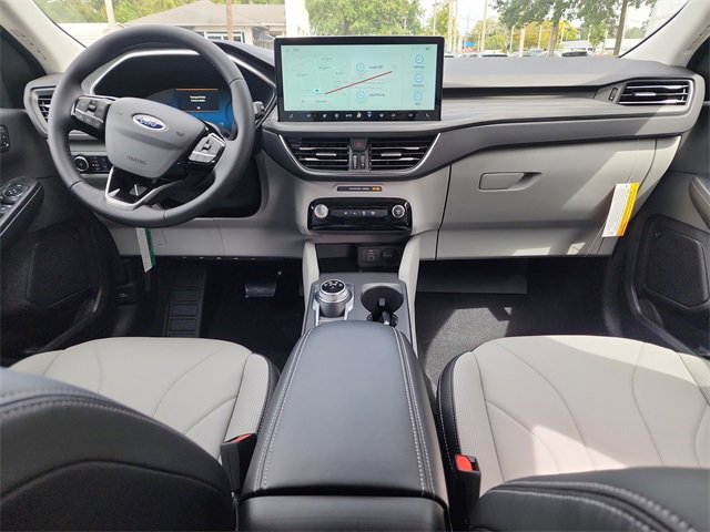 New 2026 Ford Escape SE w/ PHEV Premium Package FWD image 13