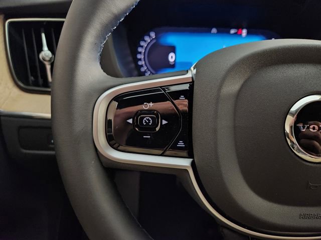 New 2026 Volvo XC60 T8 Plus w/ Protection Package Premier AWD/4WD image 28