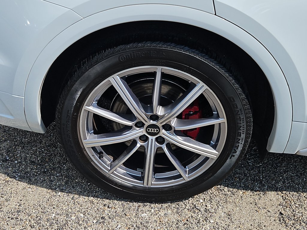 Used 2023 Audi SQ5 Premium Plus w/ Premium Plus Package AWD/4WD image 9