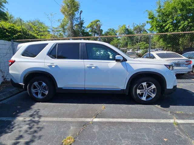 Used 2025 Honda Pilot EX-L image 6