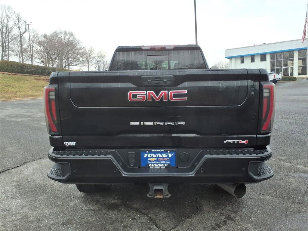 Used 2024 GMC Sierra 2500 AT4 w/ AT4 Premium Plus Package image 4