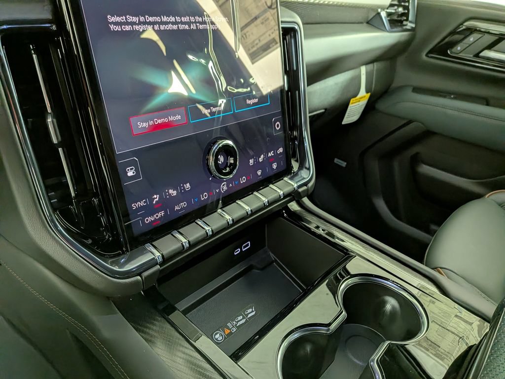 New 2026 GMC Yukon AT4 w/ AT4 Premium Package AWD/4WD image 25