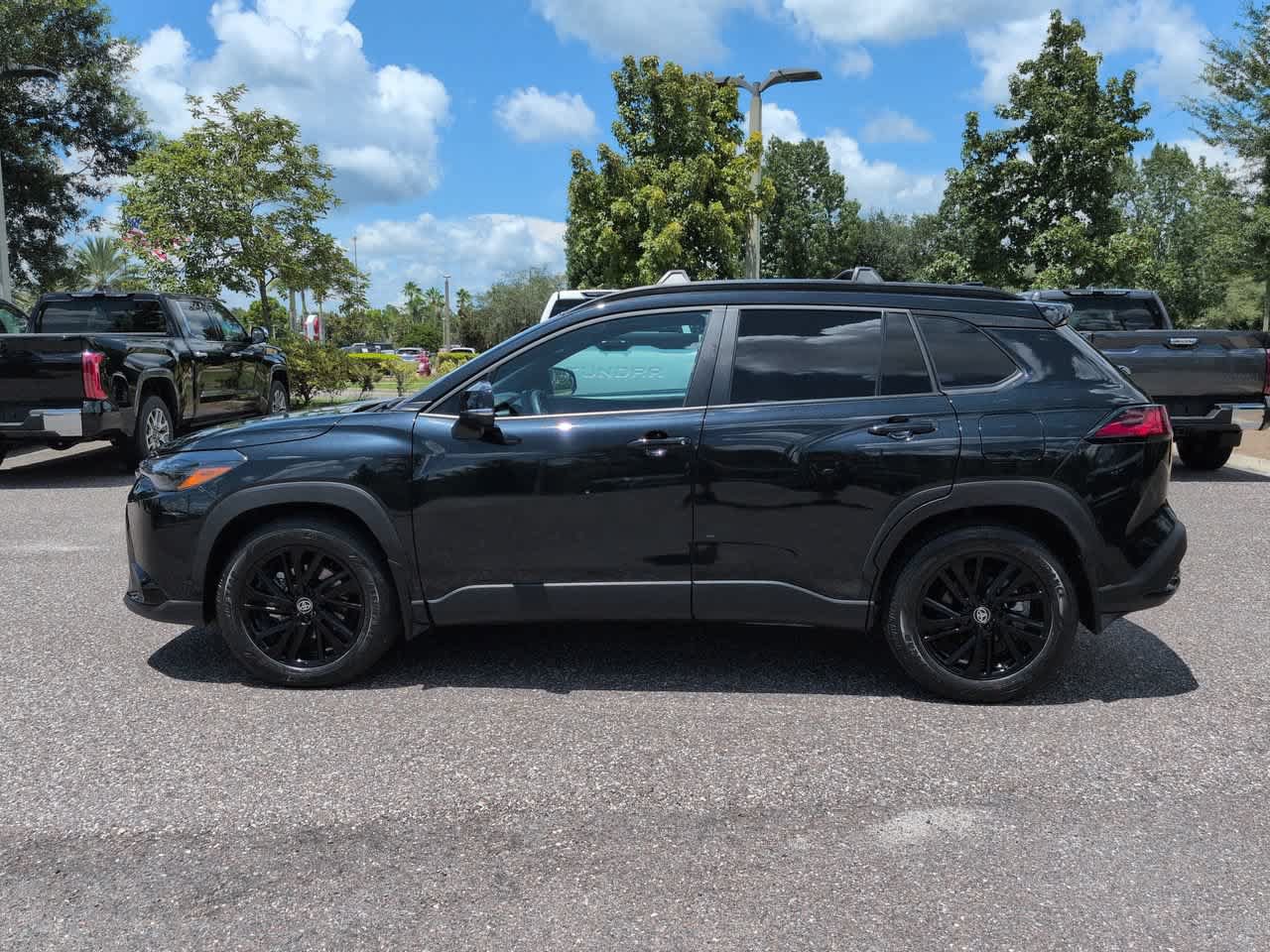 Used 2025 Toyota Corolla Cross AWD Hybrid image 3