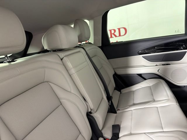 Used 2026 Lincoln Nautilus Premier AWD/4WD image 18