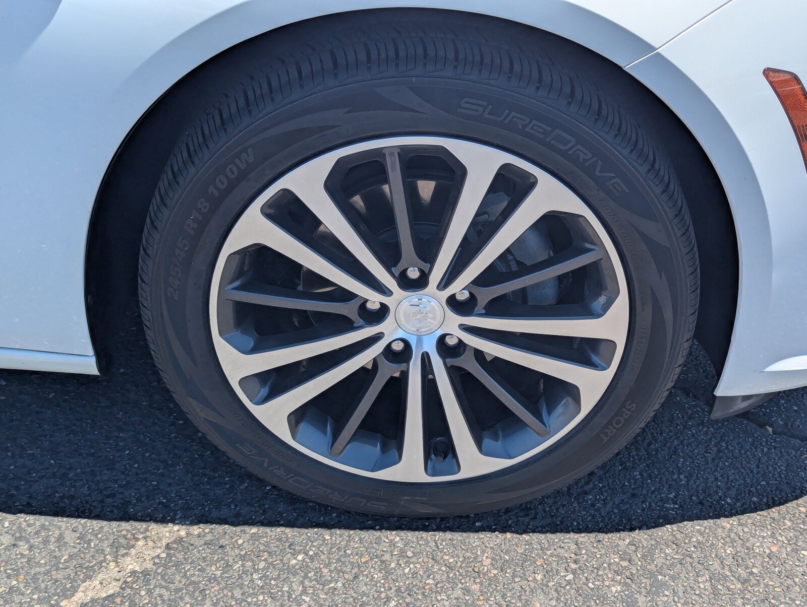 Used 2018 Buick Regal Essence image 9