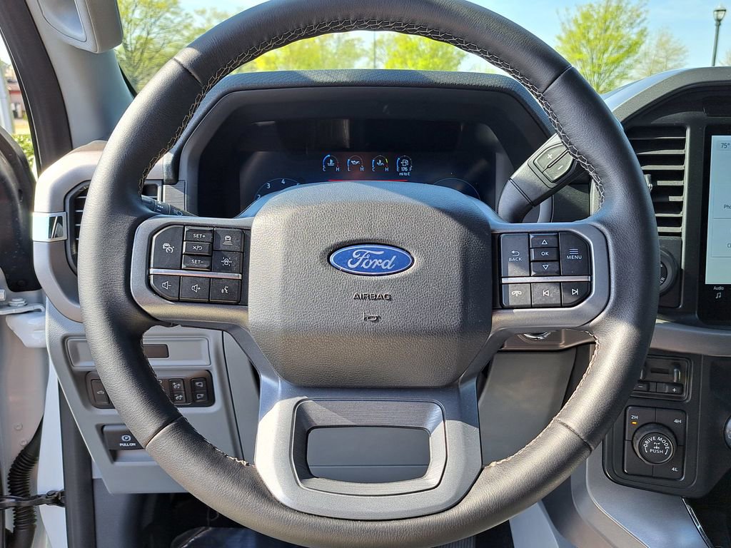 Used 2025 Ford F150 XLT w/ Equipment Group 302A MID image 9