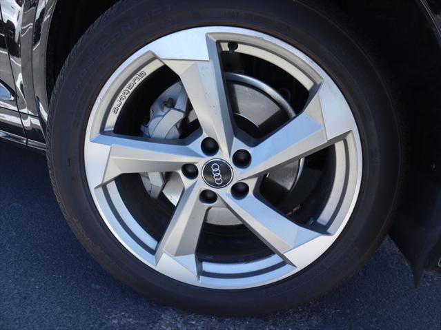 Used 2020 Audi Q5 2.0T Titanium Premium Plus w/ Premium Plus Package AWD/4WD image 14