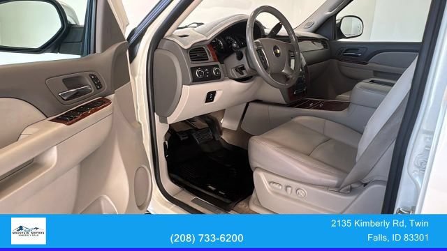 Used 2014 Chevrolet Suburban LTZ AWD/4WD image 15