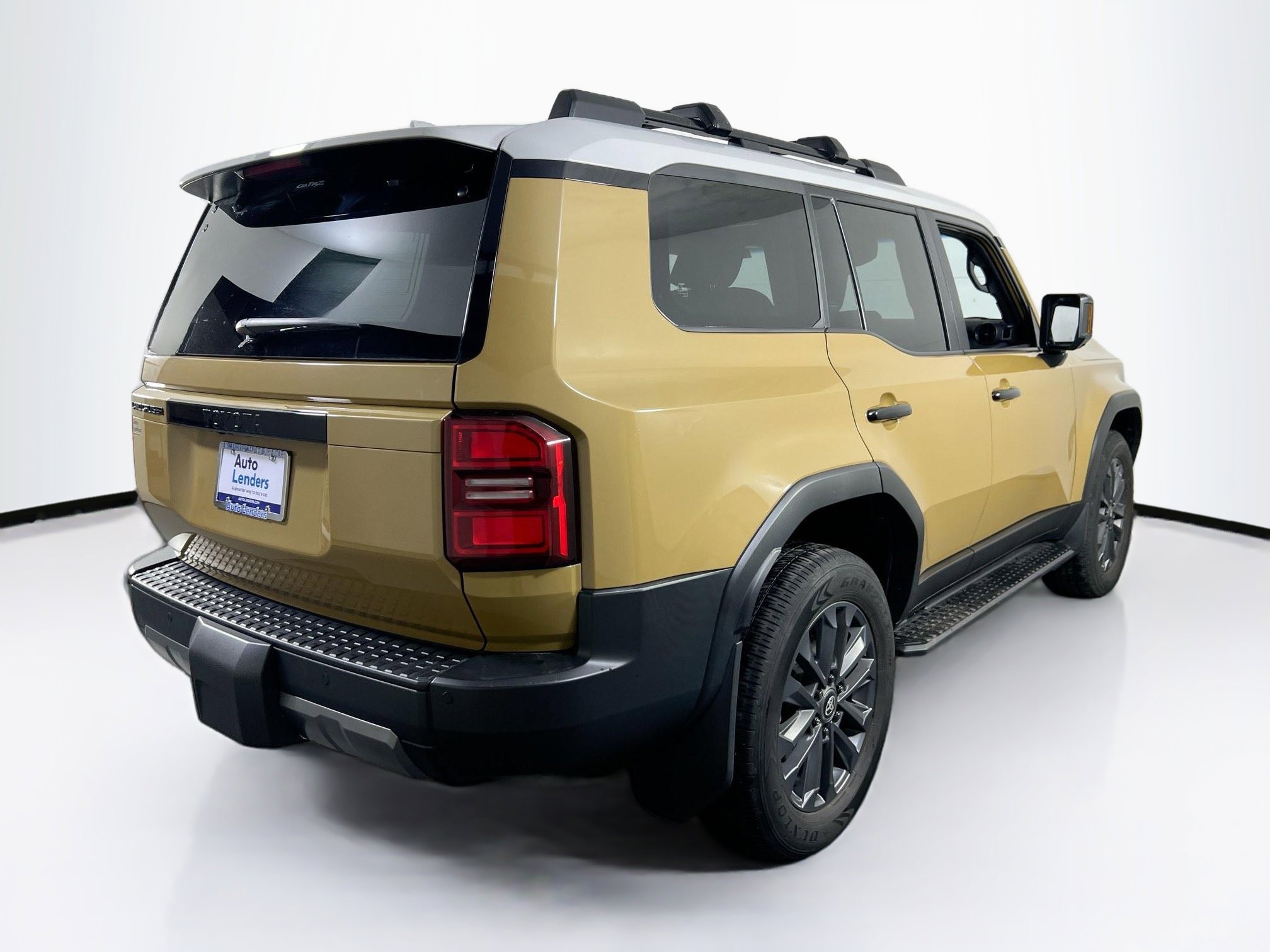 Used 2024 Toyota Land Cruiser image 5