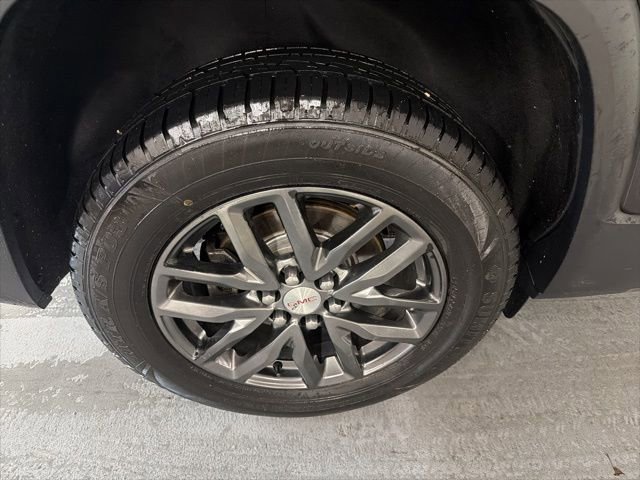 Used 2017 GMC Acadia SLT image 8