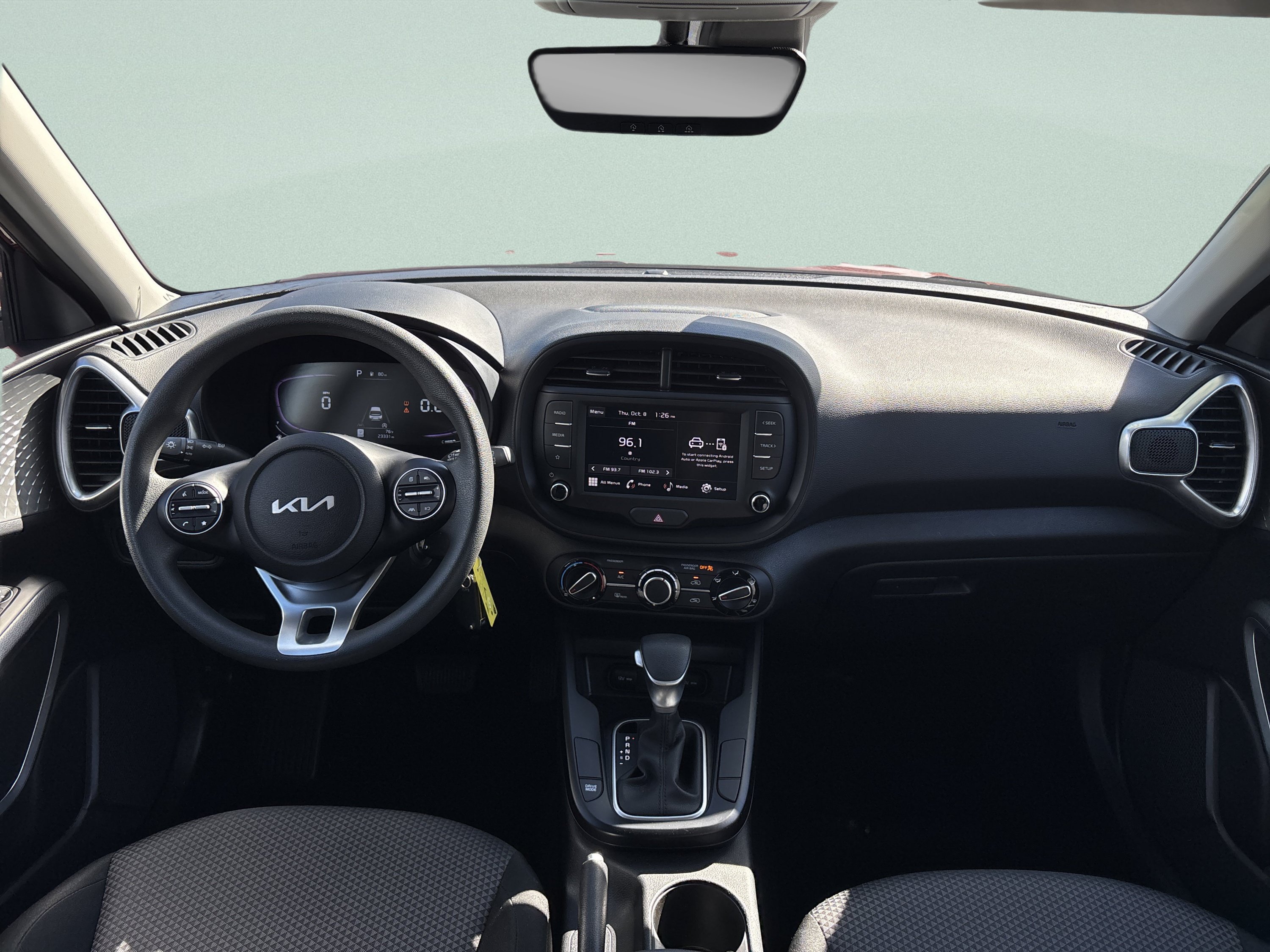 Used 2025 Kia Soul LX w/ LX Technology Package FWD image 17