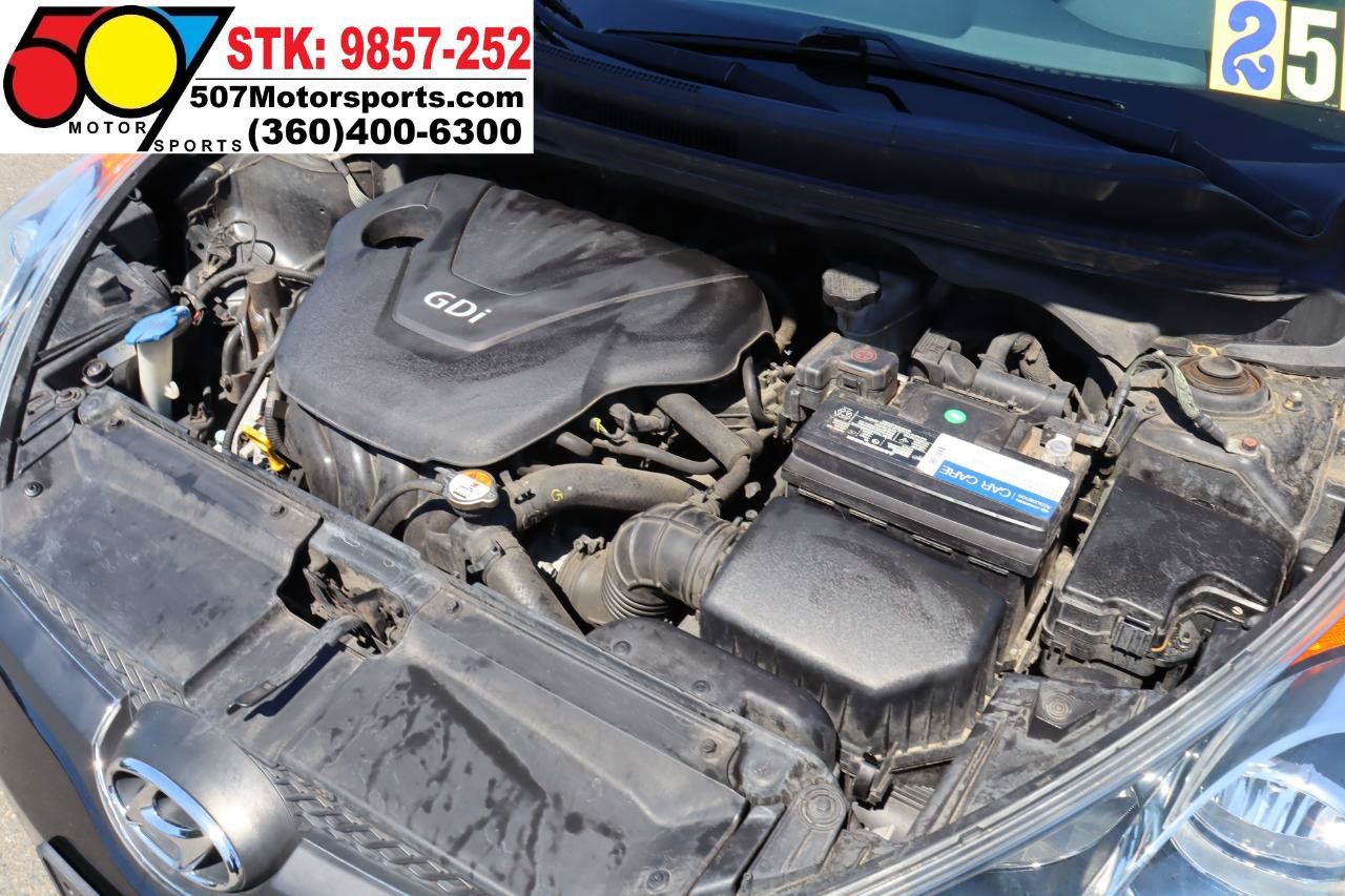 Used 2013 Hyundai Veloster w/ Style Pkg FWD image 21