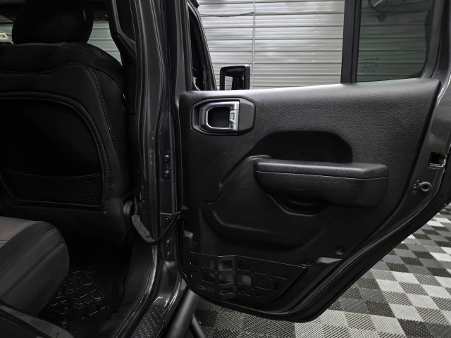 Used 2023 Jeep Gladiator Sport AWD/4WD image 34