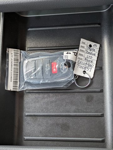 New 2025 Toyota Tundra Limited image 34
