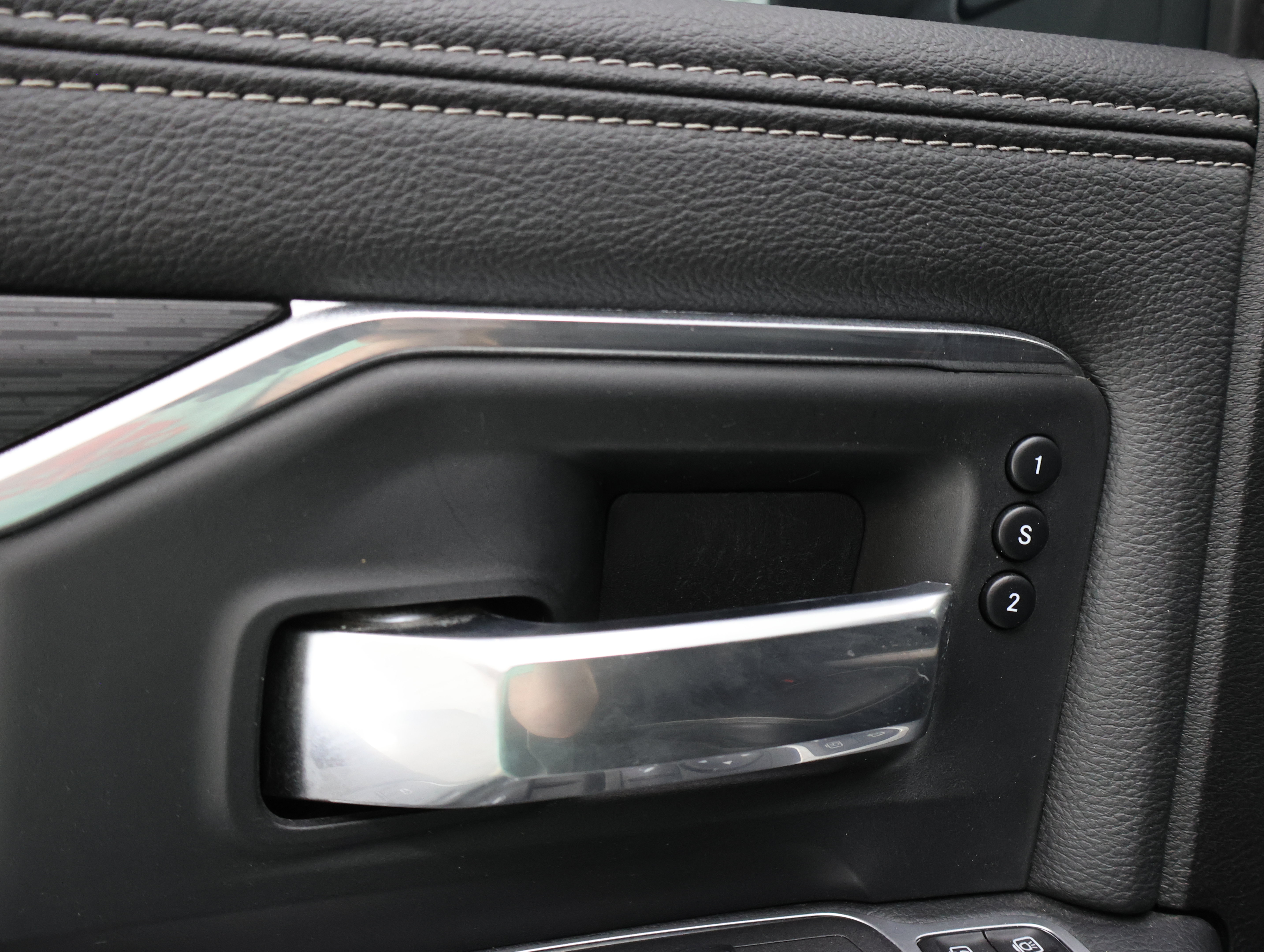 Used 2023 RAM 3500 Laramie AWD/4WD image 43