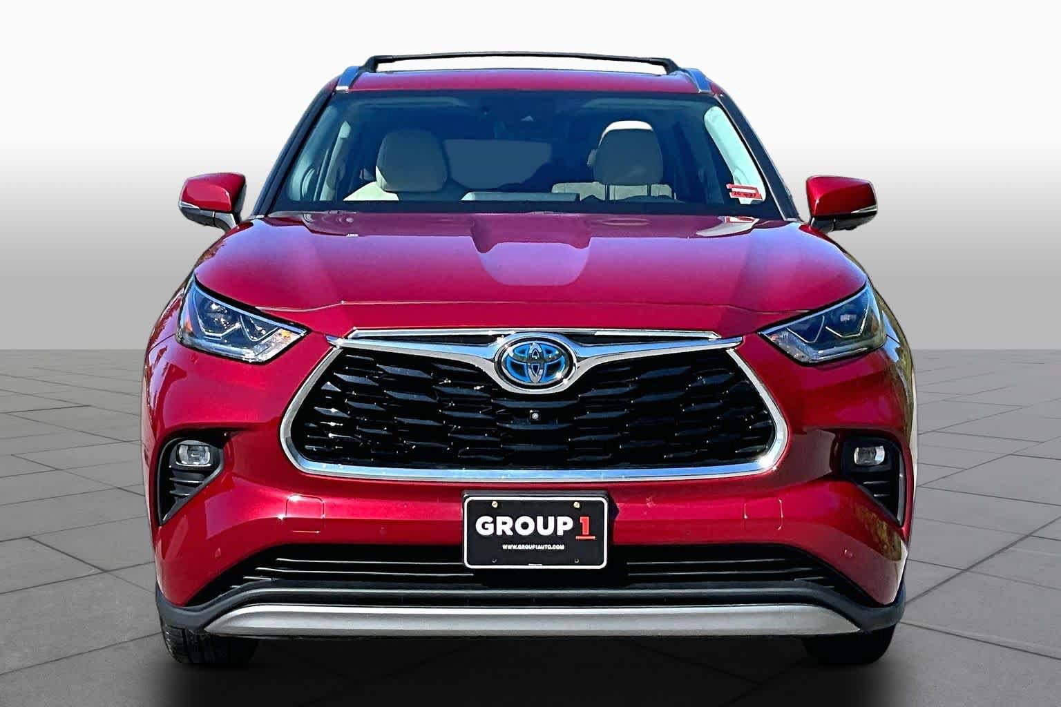 Used 2023 Toyota Highlander Platinum AWD/4WD image 4