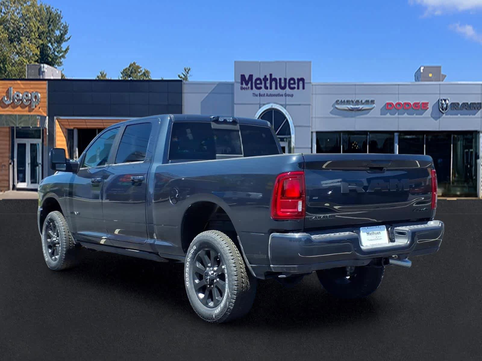 New 2026 RAM 2500 Laramie AWD/4WD image 4
