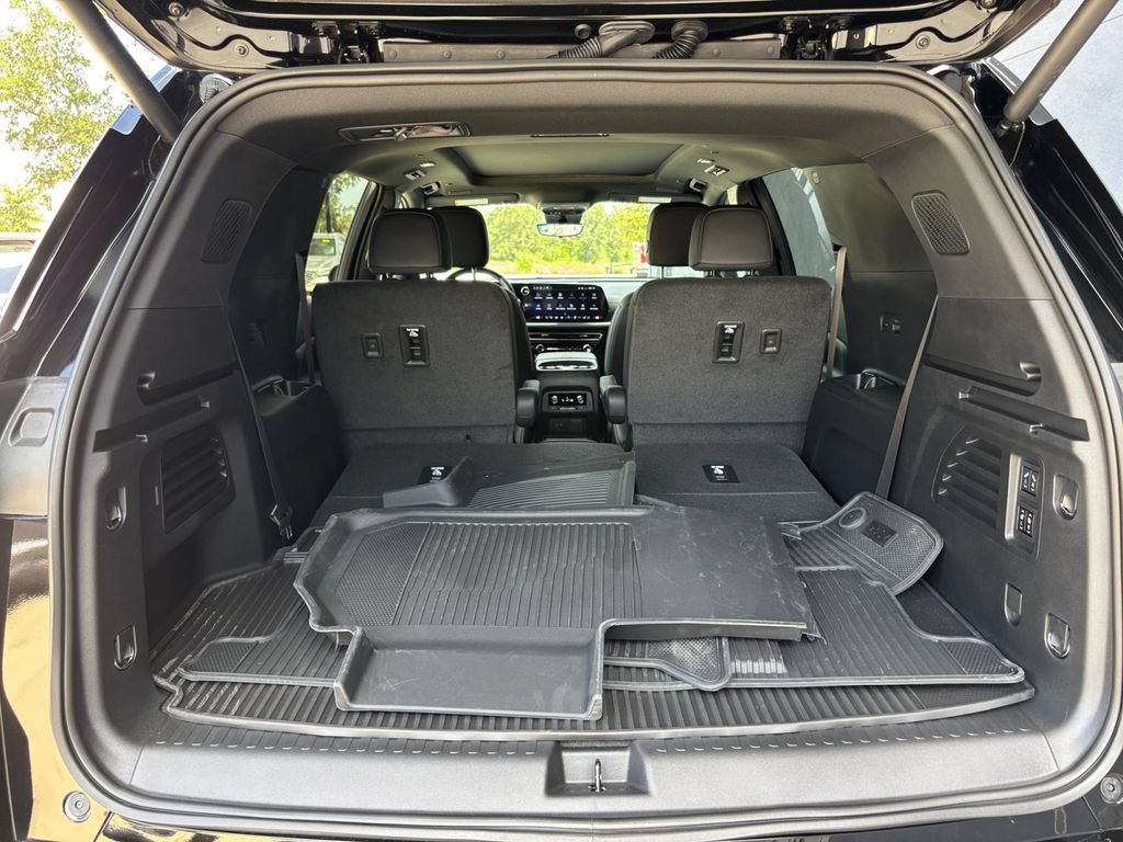 Used 2026 Chevrolet Traverse High Country AWD/4WD image 18