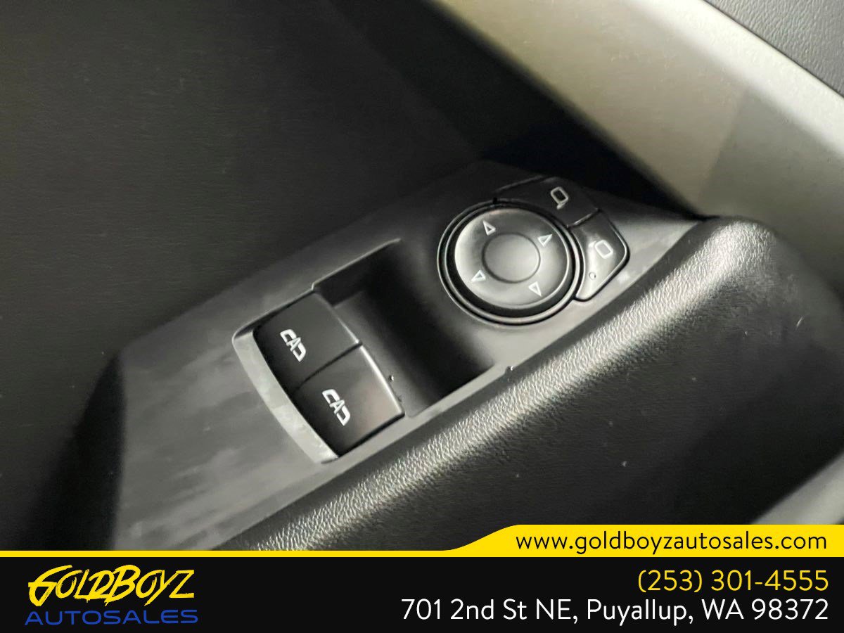 Used 2022 Chevrolet Camaro LT image 39