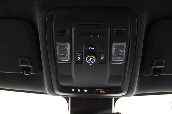 Used 2024 Chevrolet Tahoe Z71 w/ Z71 Off-Road Package AWD/4WD image 42