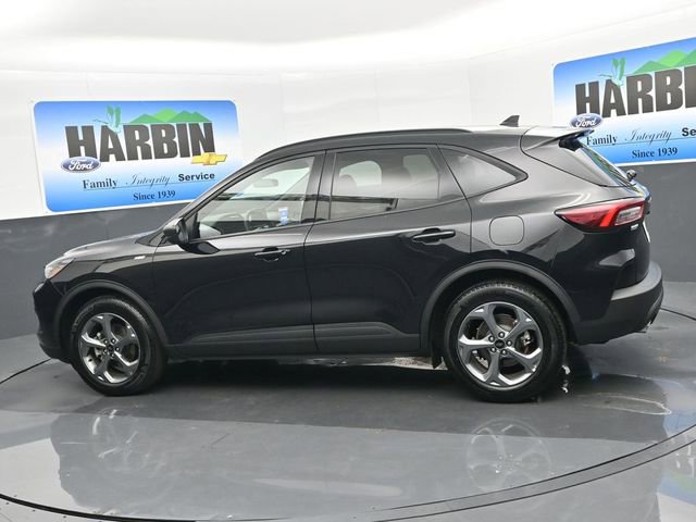 Used 2025 Ford Escape ST-Line image 3