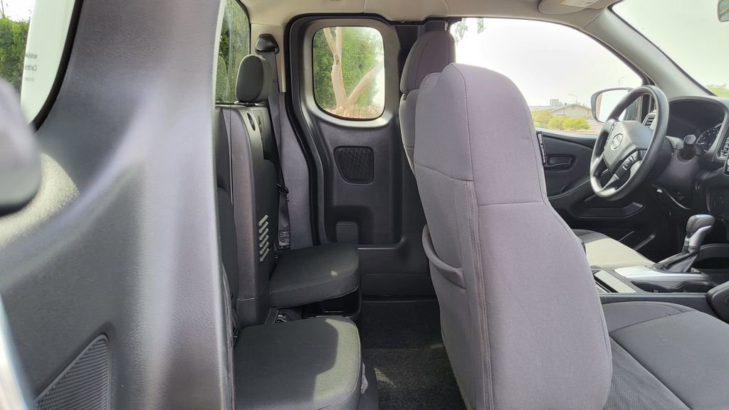 Used 2024 Nissan Frontier S w/ S Utility Package image 19