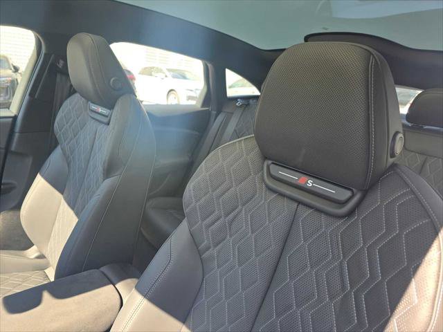 New 2025 Audi S6 e-tron Premium Plus AWD/4WD image 27