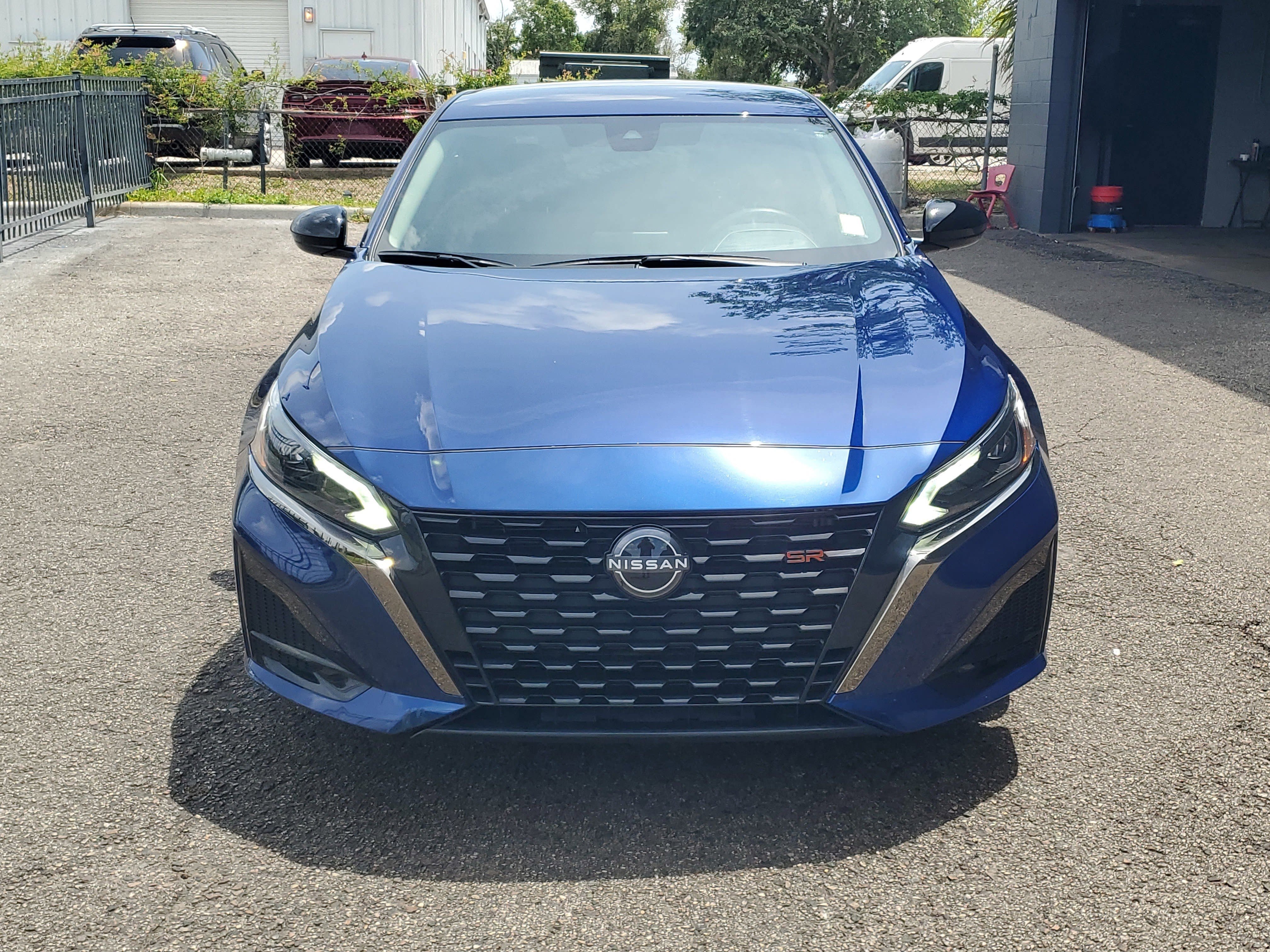 Certified 2024 Nissan Altima 2.5 SR FWD image 2