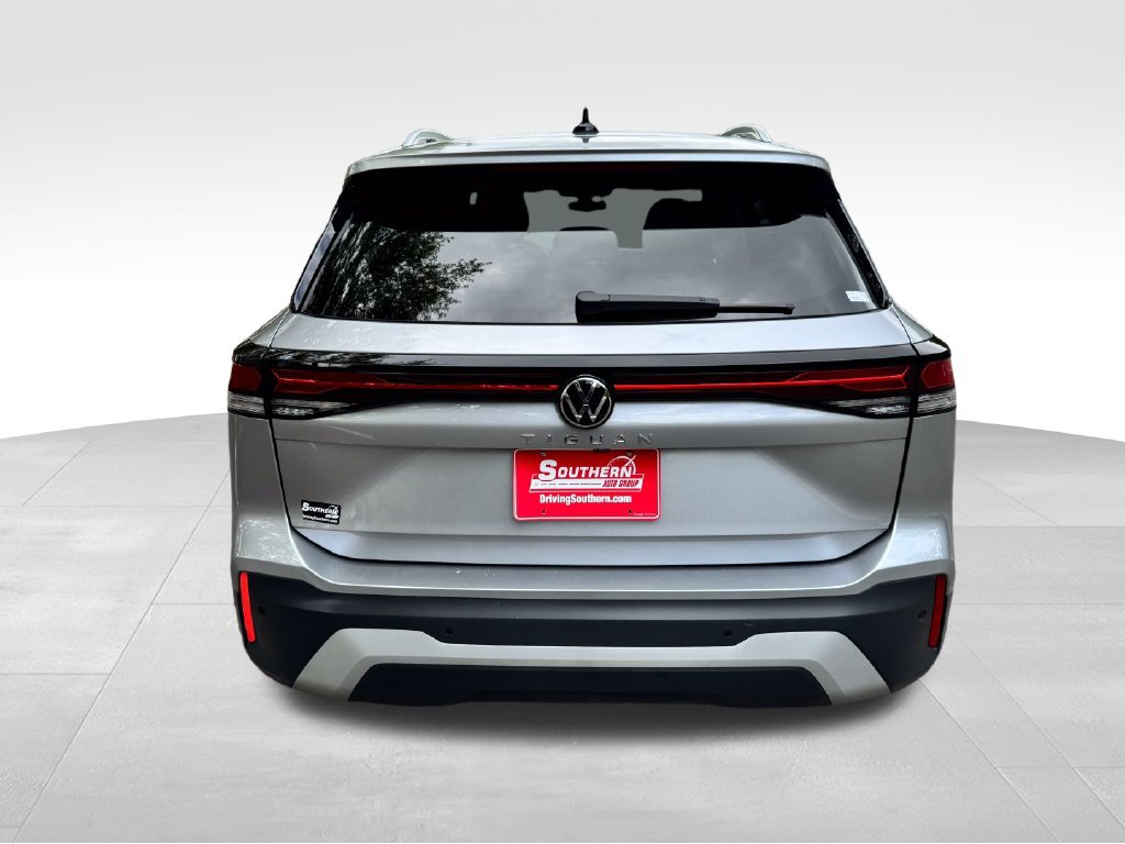 Used 2026 Volkswagen Tiguan S FWD image 4