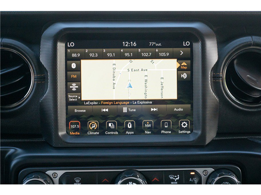 Used 2021 Jeep Wrangler Unlimited Sahara AWD/4WD image 13