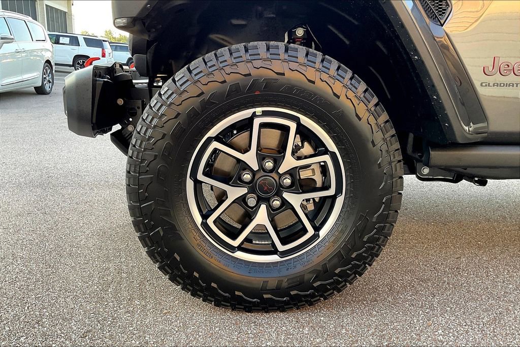 New 2025 Jeep Gladiator Rubicon w/ Convenience Group image 12
