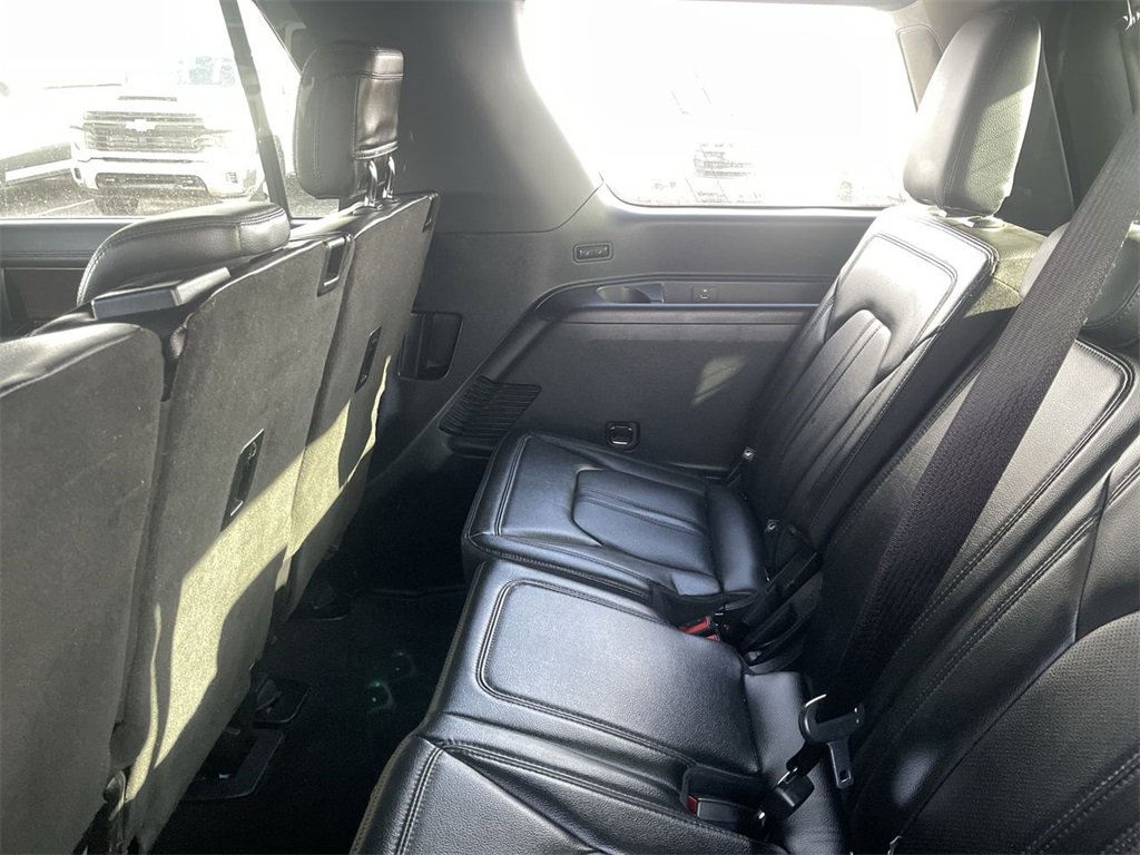 Used 2020 Ford Expedition Limited w/ Equipment Group 302A image 6
