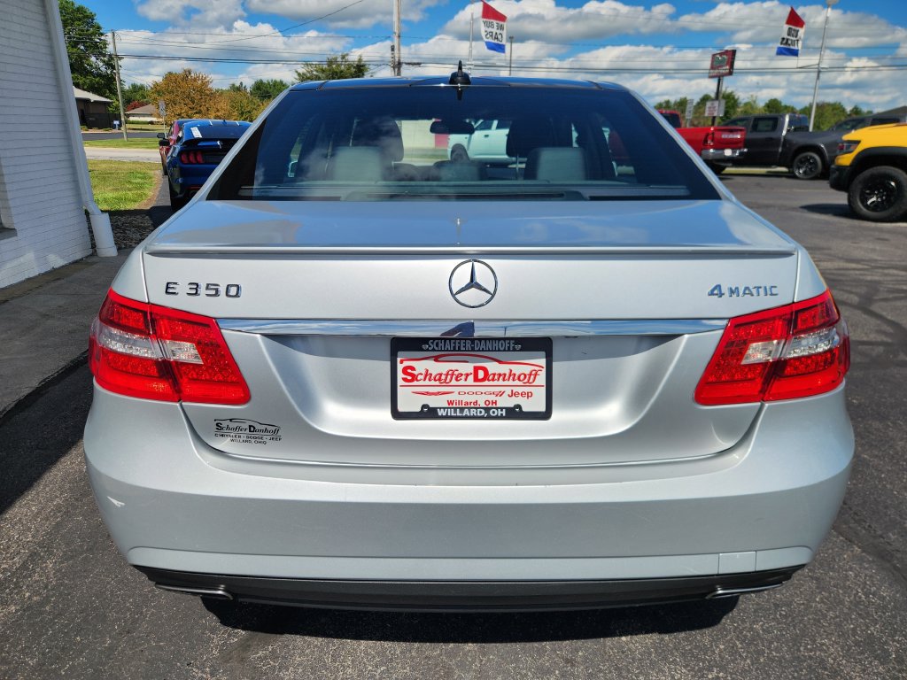 Used 2013 Mercedes-Benz E 350 4MATIC Sedan image 4