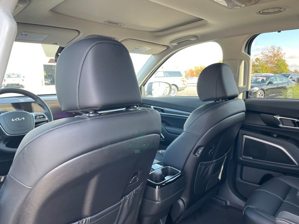 New 2025 Kia Telluride EX w/ EX Captain's Chair Package image 28