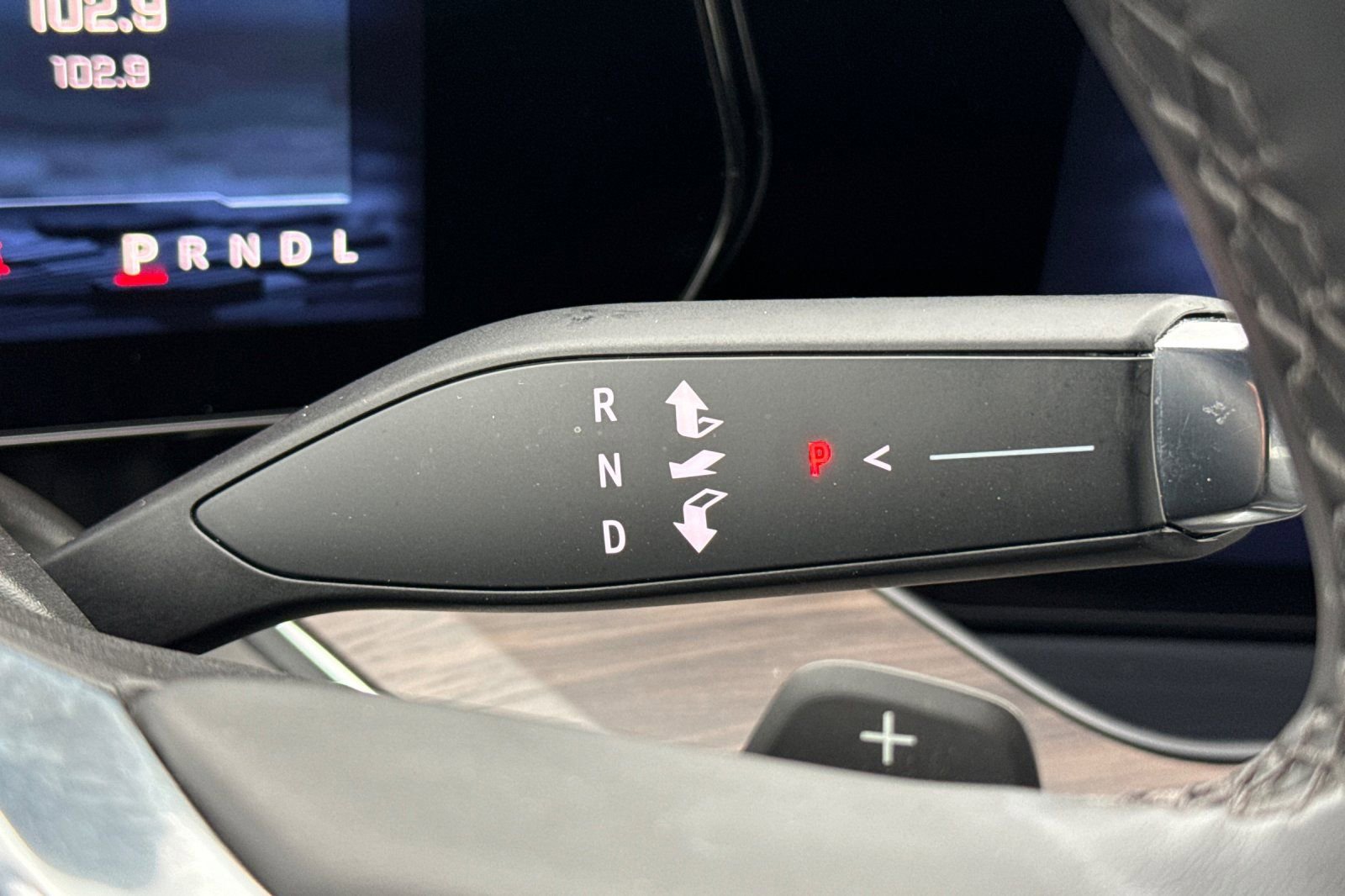 Used 2025 Chevrolet Suburban Z71 AWD/4WD image 28