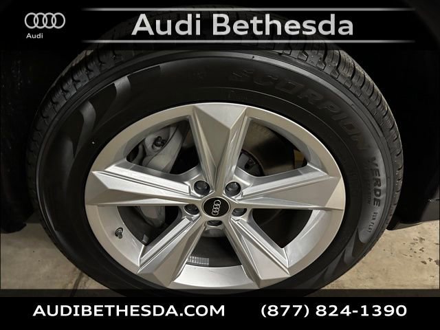 New 2026 Audi Q7 3.0T Premium image 9