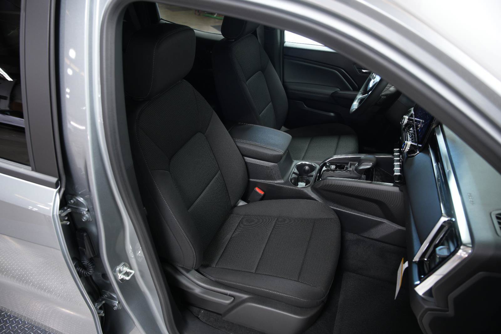 New 2026 GMC Canyon Elevation RWD image 16