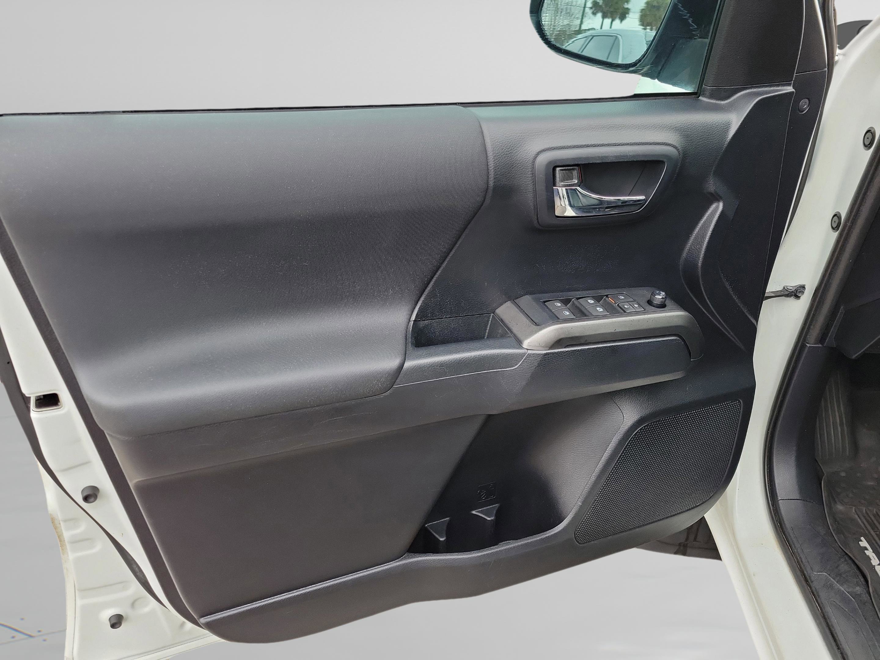 Used 2019 Toyota Tacoma TRD Pro image 25