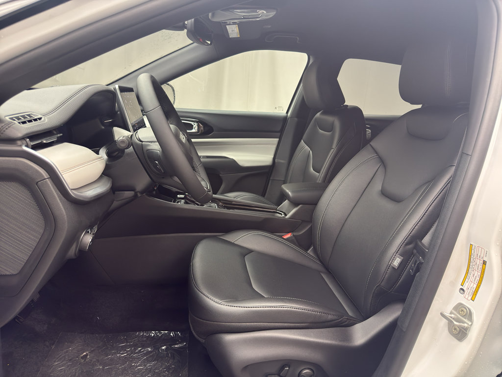 New 2026 Jeep Compass Limited AWD/4WD image 7